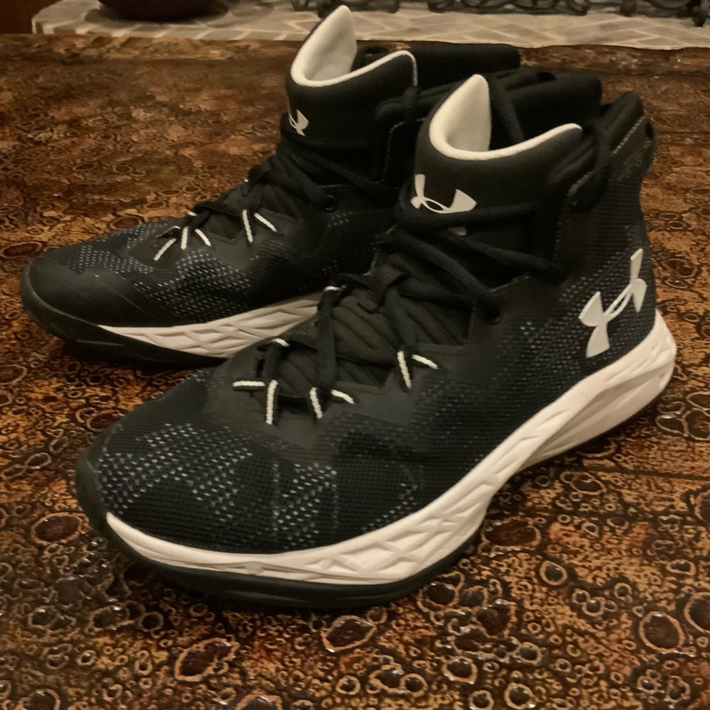 Under Armour BGS Lightning 4